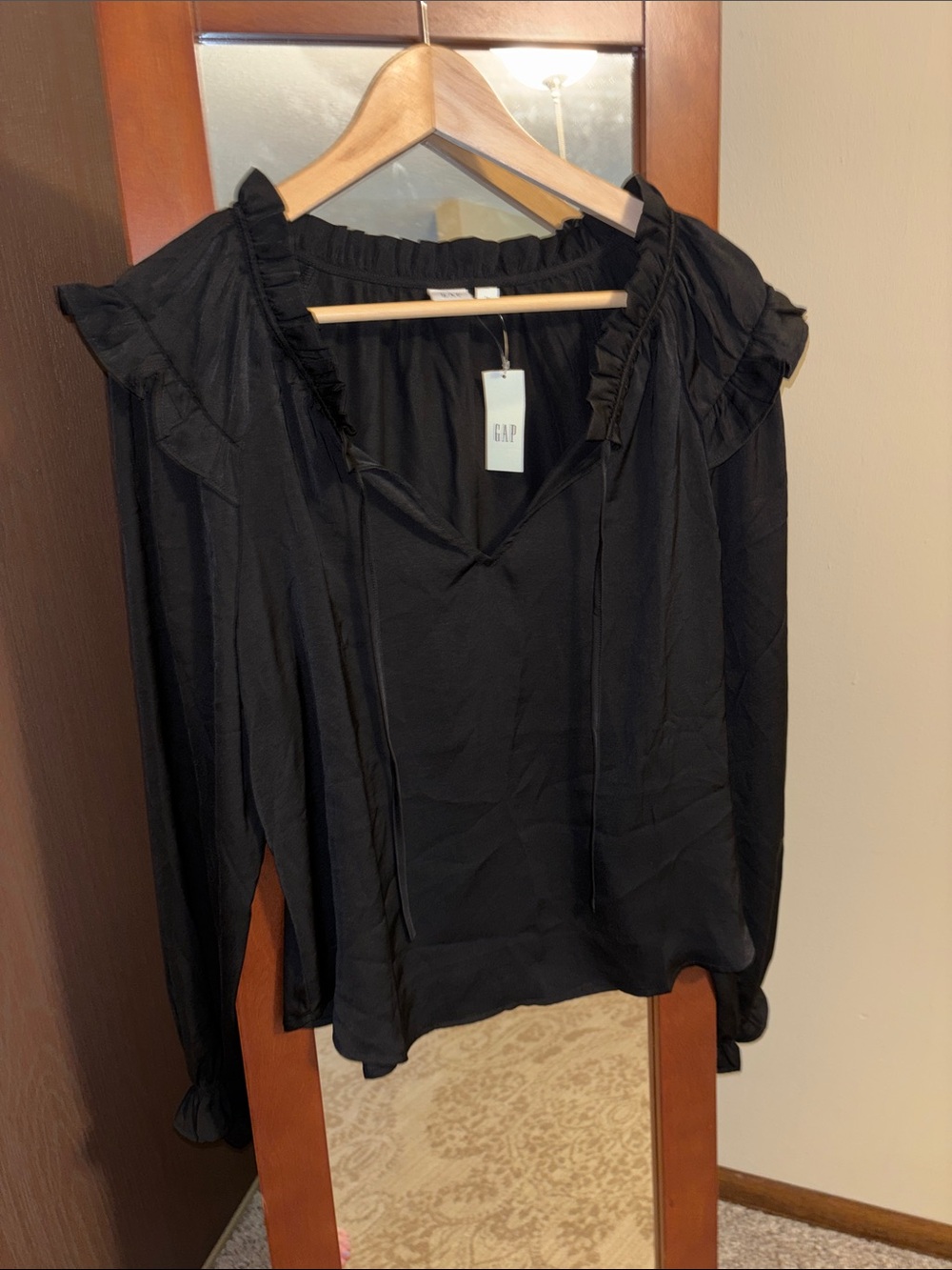 NWT Gap Black Long Sleeve Blouse Size Medium